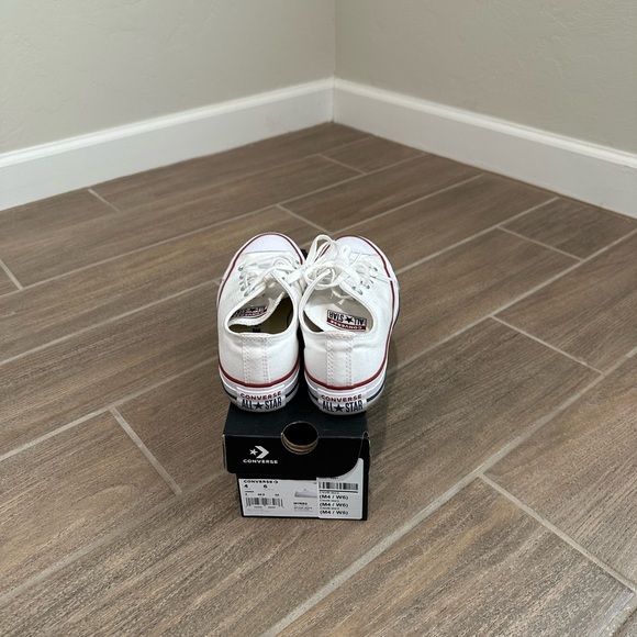 Converse Chuck Taylor All Star Sneaker in Optical White, size 6 women - Picture 7 of 11